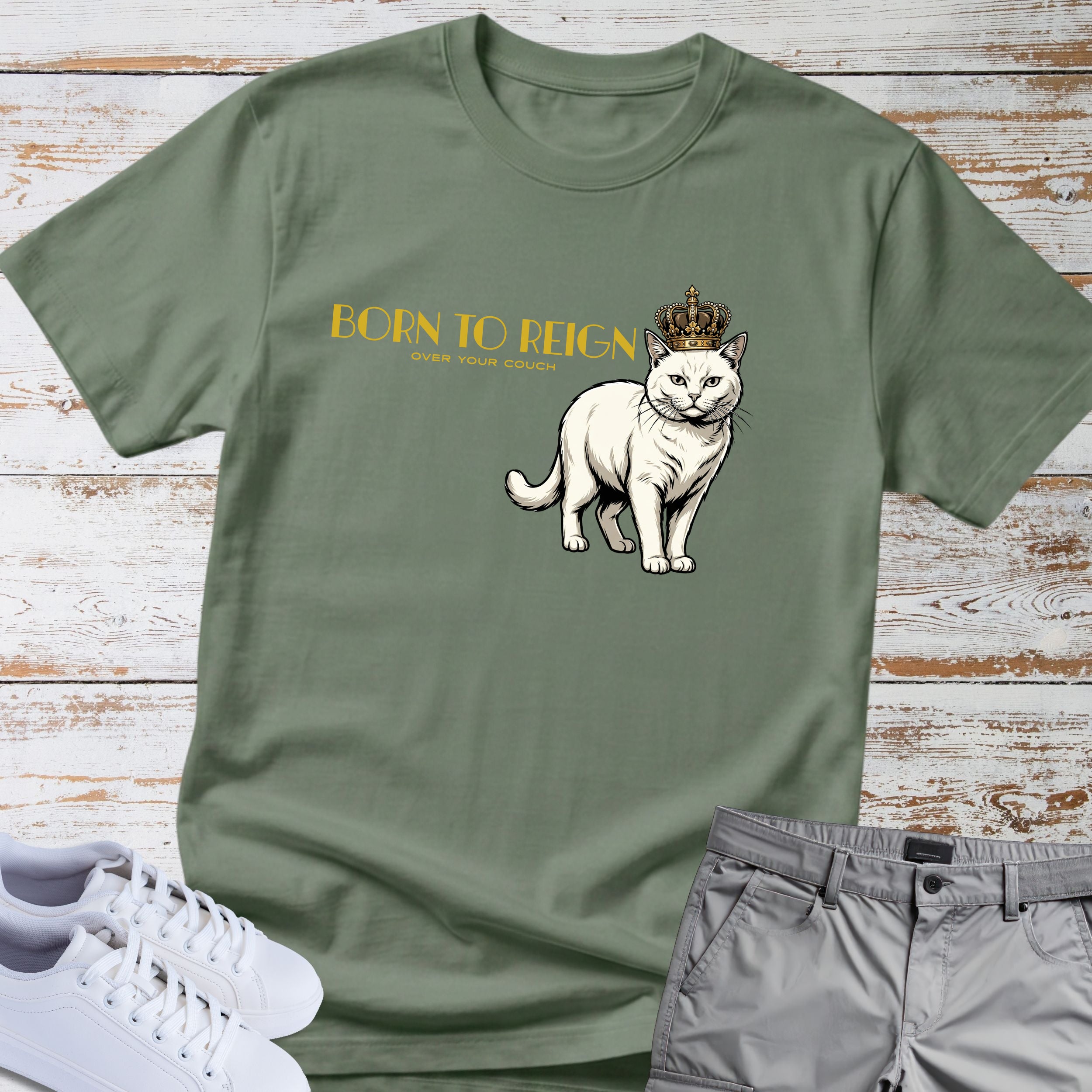 Cat Born to ReignT-Shirt